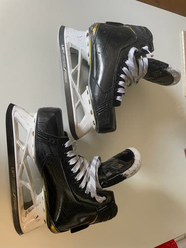 Bauer Supreme 2SPro used Hockey Goalie Skates Regular Width Size 5.0 - Intermediate