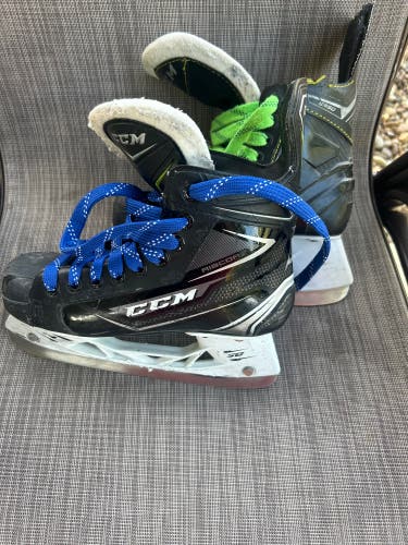 CCM ribcor Skates