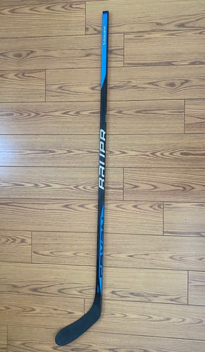 New Senior Bauer Right Handed Nexus Sync Hockey Stick P28 87 Flex