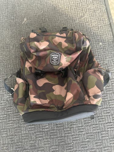 Pacific Rink Pond Pack