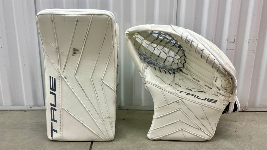 True PX3 goalie gloves set