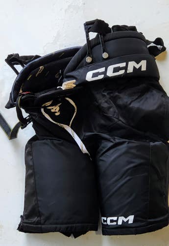 Used Senior Large CCM Tacks AS 580 Hockey Pants