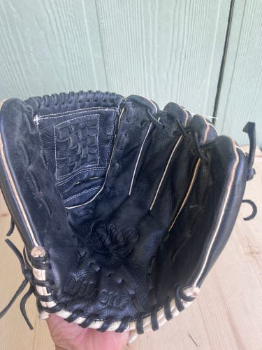 Black Used Kid Pitch (9YO-13YO) Wilson A500 Right Hand Throw Baseball Glove 12"