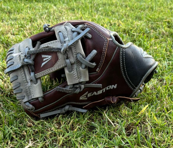 Easton Mako Legacy Kip glove