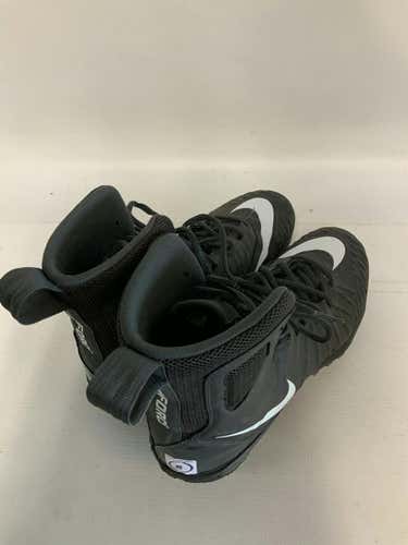 Used Nike Senior 8 Football Cleats