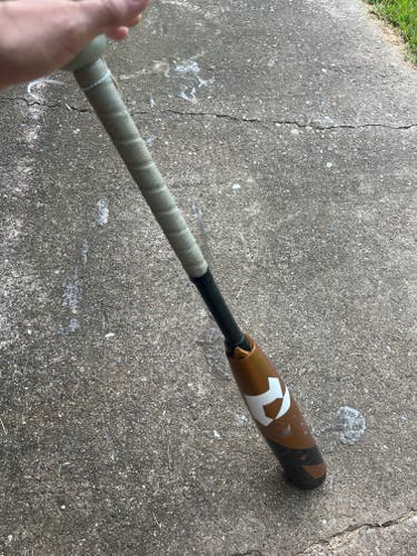 Used Kid Pitch (9YO-13YO) DeMarini Zoa Bat USSSA Certified (-5) Composite 25 oz 30"