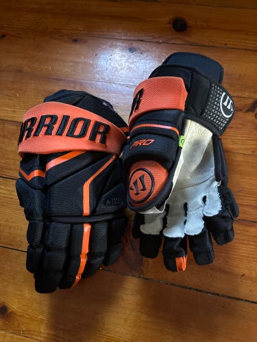 Warrior Hockey gloves