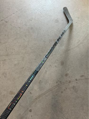 NHL New Senior CCM Left Hand P40 85 Flex Pro Stock RibCor Trigger 6 Pro Hockey Stick