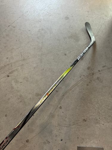 Used Senior Bauer Left Hand P92 Pro Stock Vapor Hyperlite 2 Hockey Stick