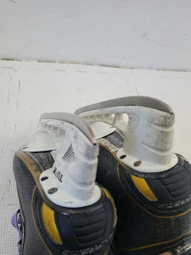 Used Bauer One.8 Junior 04 Ice Hockey Skates