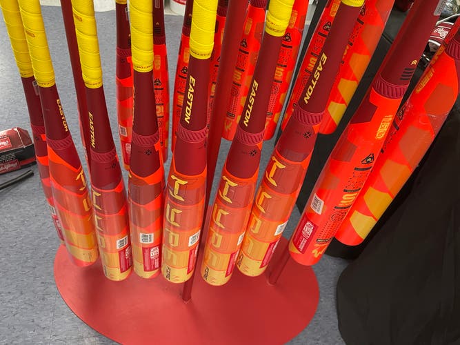 2025 Easton Hype Fire Bat