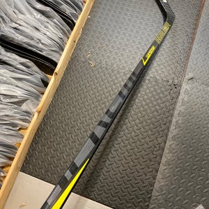 New Bauer Left Hand Supreme 3S P28 50 Flex
