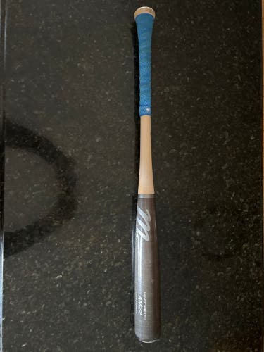 Marucci AM22 pro model wood baseball bat