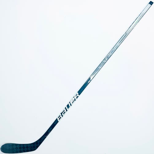 Custom Silver Bauer Vapor Hyperlite Hockey Stick-RH-P28-82 Flex-Grip (Stiff)