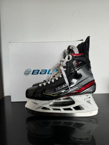 NHL Gently Used Senior Bauer Wide Width Pro Stock 10 Vapor 2X Pro Hockey Skates Made In Canada