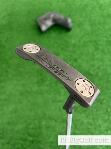 Titleist Scotty Cameron Jet Set Newport Limited Release Black 35” Putter + Headcover