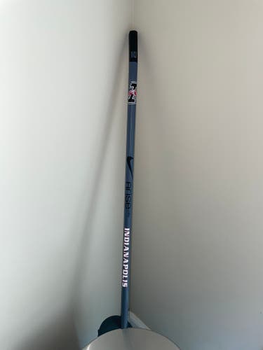 Pre-Owned (never used) INDIANAPOLIS GREYHOUNDS Team Issued NIKE Arise Elite Womens Lacrosse Shaft