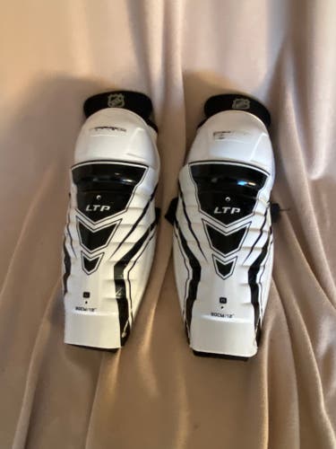 Used Junior CCM LTP 12" Shin Pads