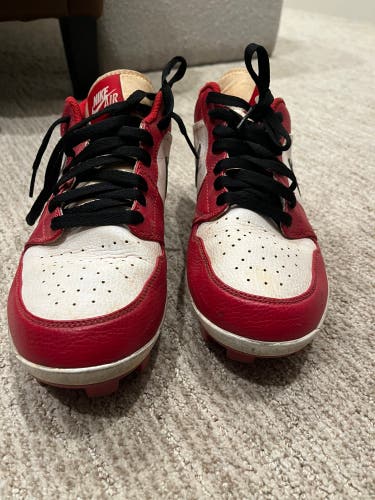 Red Used Men's Low Top Molded Cleats