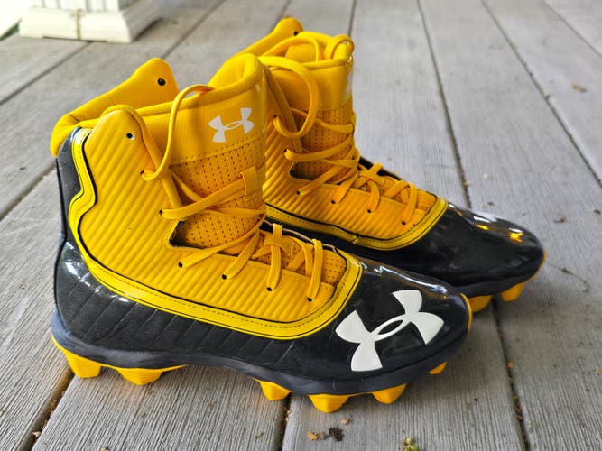 Yellow and Black Used Size 6.0 Youth Boys Under Armour Highlights Molded Hightop Football Cleats