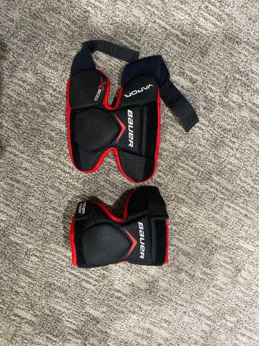 Bauer Vapor Goalie Knee Pads - youth