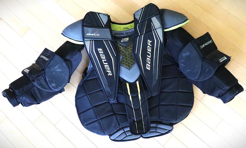 Used XL Bauer Supreme 2S Pro Goalie Chest Protector
