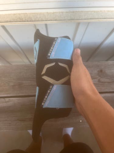 Used Senior EvoShield Leg guard