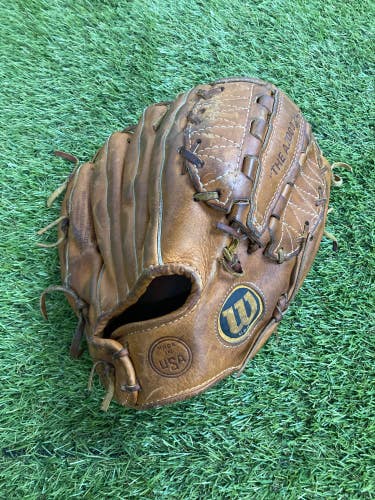 Used Wilson A2000 Right Hand Throw Pitcher's Baseball Glove 12"