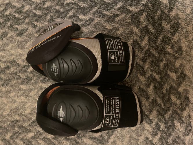 Used Senior Small Easton Synergy Elbow Pads