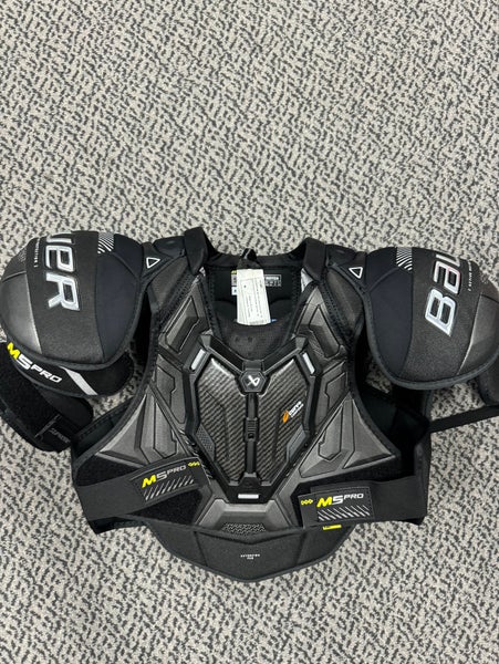 USED ONCE Bauer Supreme M5 Pro Senior Medium Shoulder Pads