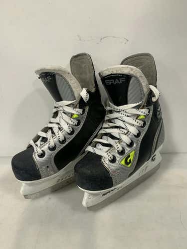 Used Graf Supra 301 Youth 09.0 Ice Hockey Skates