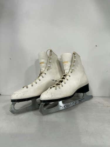 Used Dominion Canada Senior 7 Women's Figure Skates