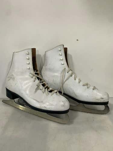 Used Dominion Canada Senior 9 Women's Figure Skates