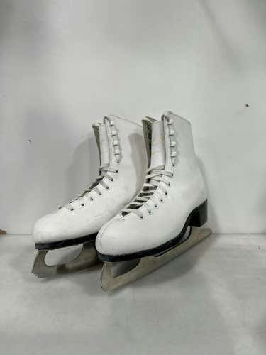 Used Ccm Pirouette Senior 6 Women's Figure Skates