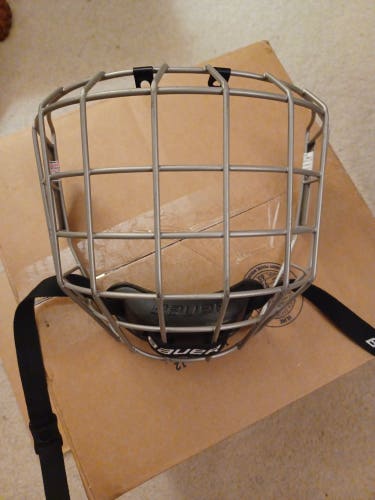 Large Bauer Helmet Cage