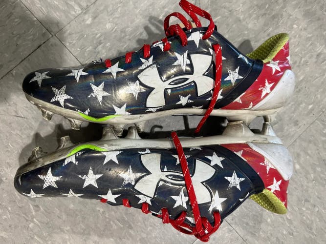 Used Under Armour FG Soccer Cleats - Size: M 10.5 (W 11.5)