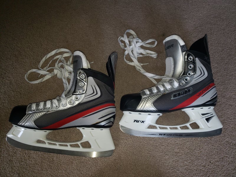 Mens Bauer Vapor X2 Intermediate Ice Hockey Skates Size 8.5 D NICE!