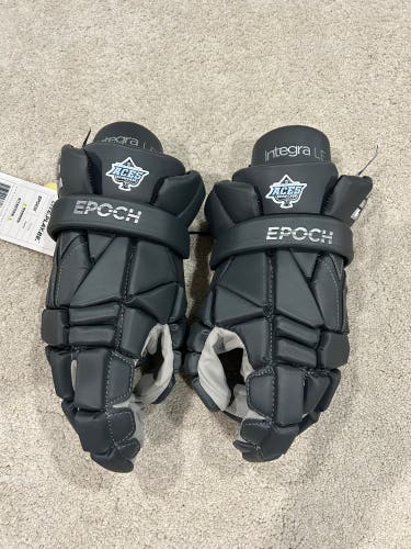 New Trilogy Aces Showcase Lacrosse Gloves