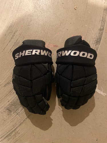 Brand New Sherwood Rekker Legend Pro Gloves