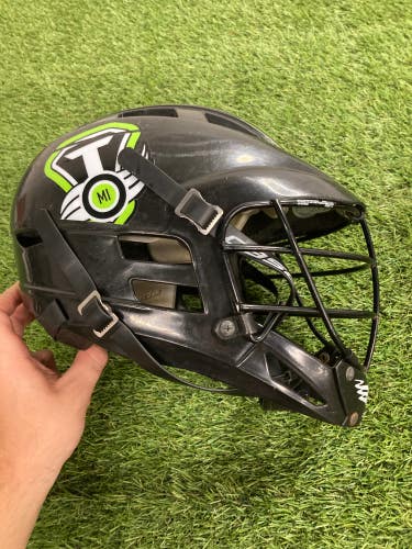 Black Used Youth Cascade Cs Helmet