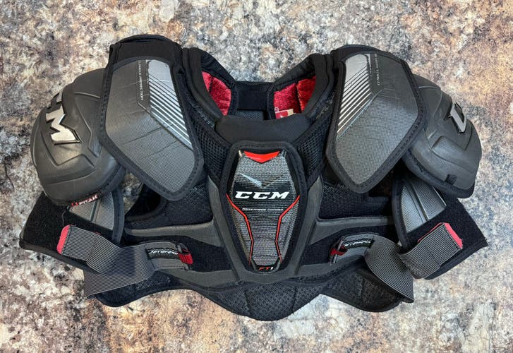 CCM Senior Medium Jetspeed FT1 Hockey Shoulder Pads