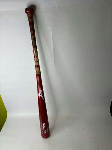 Used Mizuno Maple Classic 30" Wood Bats