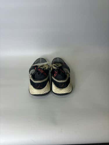 Used Jordan Youth 07.5 Basketball Shoes