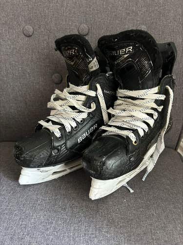 Used Bauer Supreme Matrix Hockey Skates Size 4 (PLUS two sets of blades included)