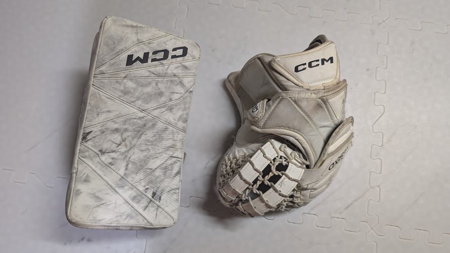 Used CCM Axis 2.5 Regular Glove and Blocker Set