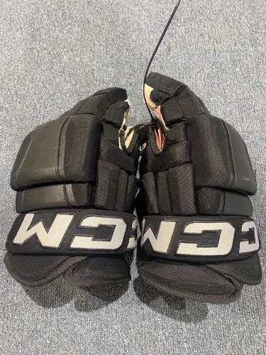 Used Black Charlotte Checkers Black CCM 14" HG97 Gloves