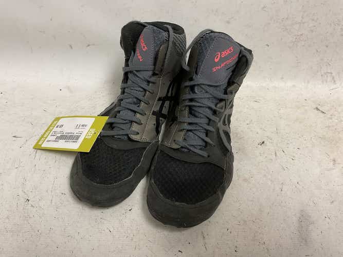 Used Asics F130922 Senior 8 Wrestling Shoes