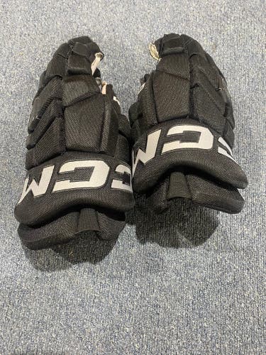 Used Black Charlotte Checkers Black CCM 14" HGTKPP Gloves