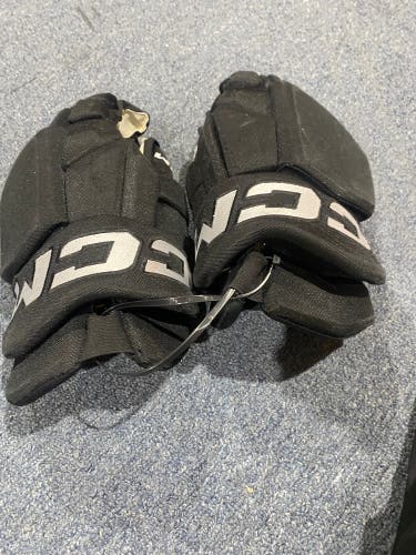 Used Charlotte Checkers Black CCM 13" HGTKPP Gloves