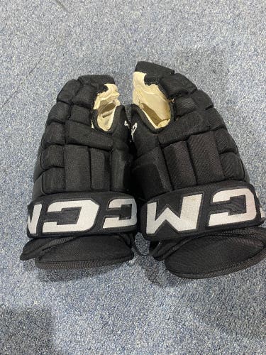 Used Black Charlotte Checkers Black CCM 13" HG97 Gloves